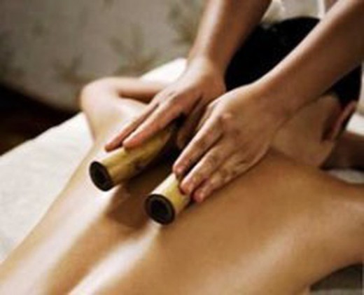 Massagens com bambu grande benefício para o seu corpo.