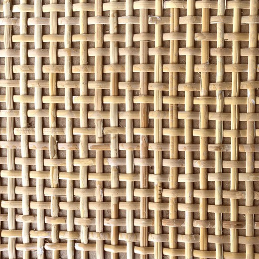 Metro lineare di tessuto rattan con skin 5 mm tipo Net. Larghezza 50,80 cm.