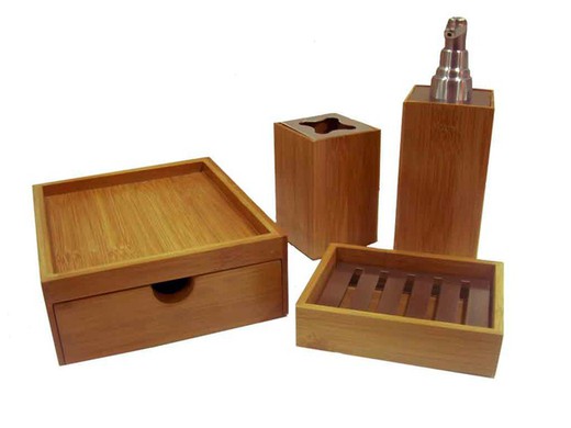 Set de baño fabricado con madera de bambú en color tostado. — dbambu