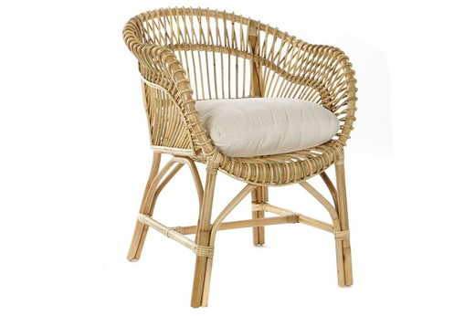 Poltroncina in rattan con cuscino