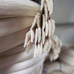 Bobina tireta médula ratán pelada 5/6 mm