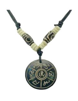 Colgante de hueso negro
