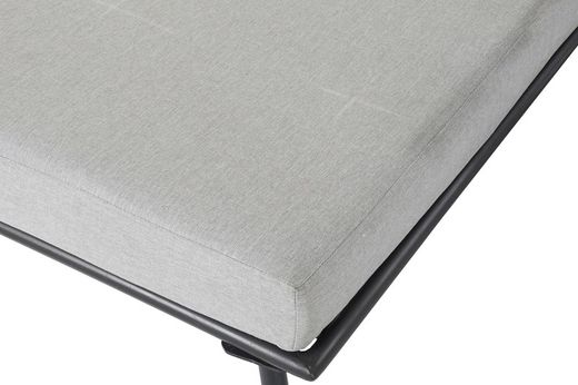 Sofá ao ar livre e conjunto de mesa cor natural