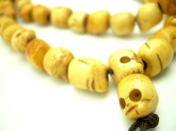 Cattivi teschi buddisti