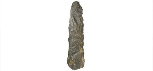 Monolito mármol negro