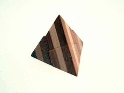 Puzzle Pyramide de Bambou 3D